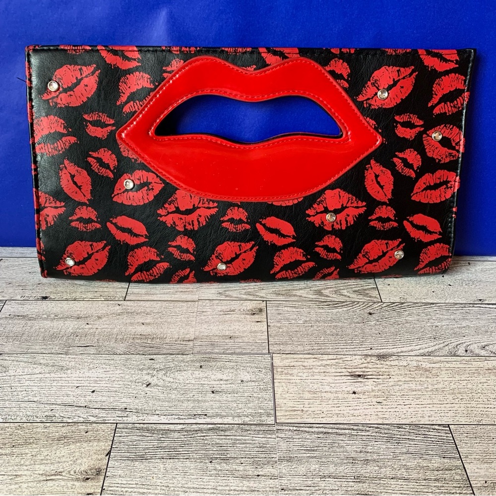 Clutch bag red lips lipstick kisses